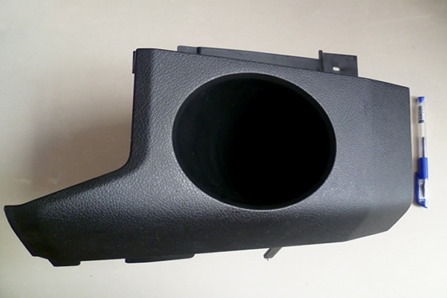 Automotive molds are our core business.